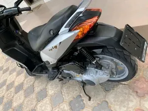 Nouveau Aprilia RS4 125 2020 Gris