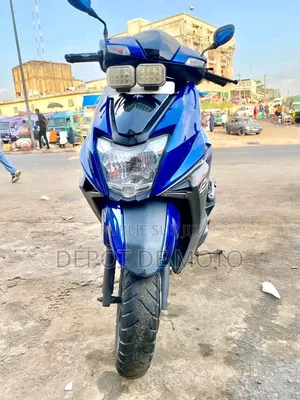 Nouveau TVS Max 125 2024 Bleu