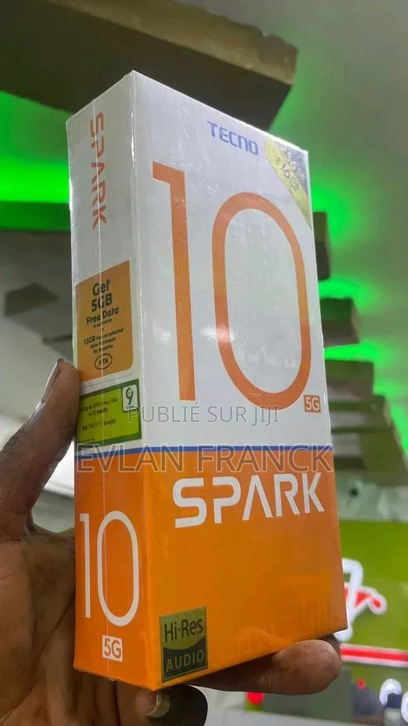 Nouveau Tecno Spark 10 Pro 256 GB Violet