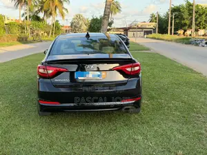 Hyundai Sonata SE 2016 Noir