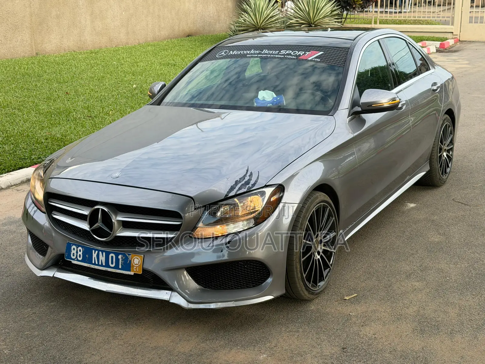 Mercedes-Benz C300 Base 4Matic Sedan AWD (2.0L 4cyl 7A) 2016 Gris