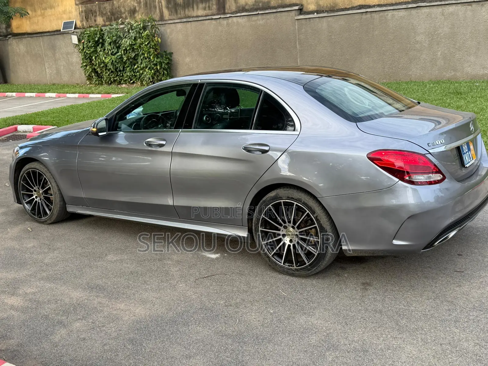 Mercedes-Benz C300 Base 4Matic Sedan AWD (2.0L 4cyl 7A) 2016 Gris
