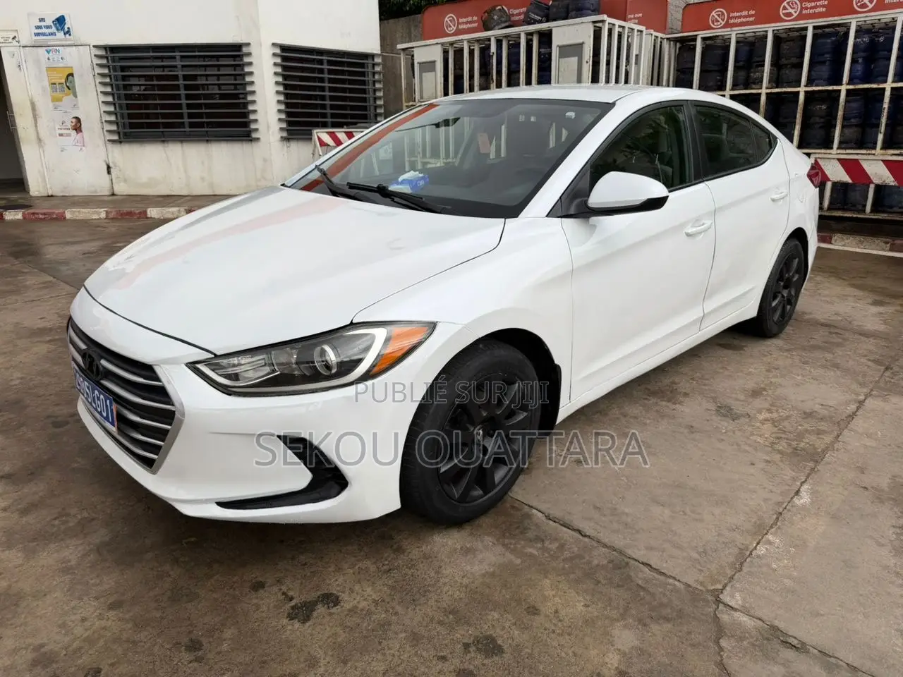 Hyundai Elantra 2018 Blanc