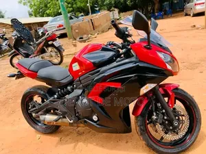 Nouveau Kawasaki Ninja 650 2016 Rouge