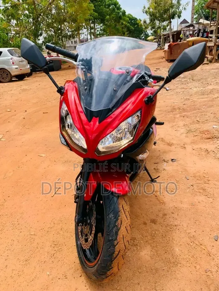 Nouveau Kawasaki Ninja 650 2016 Rouge