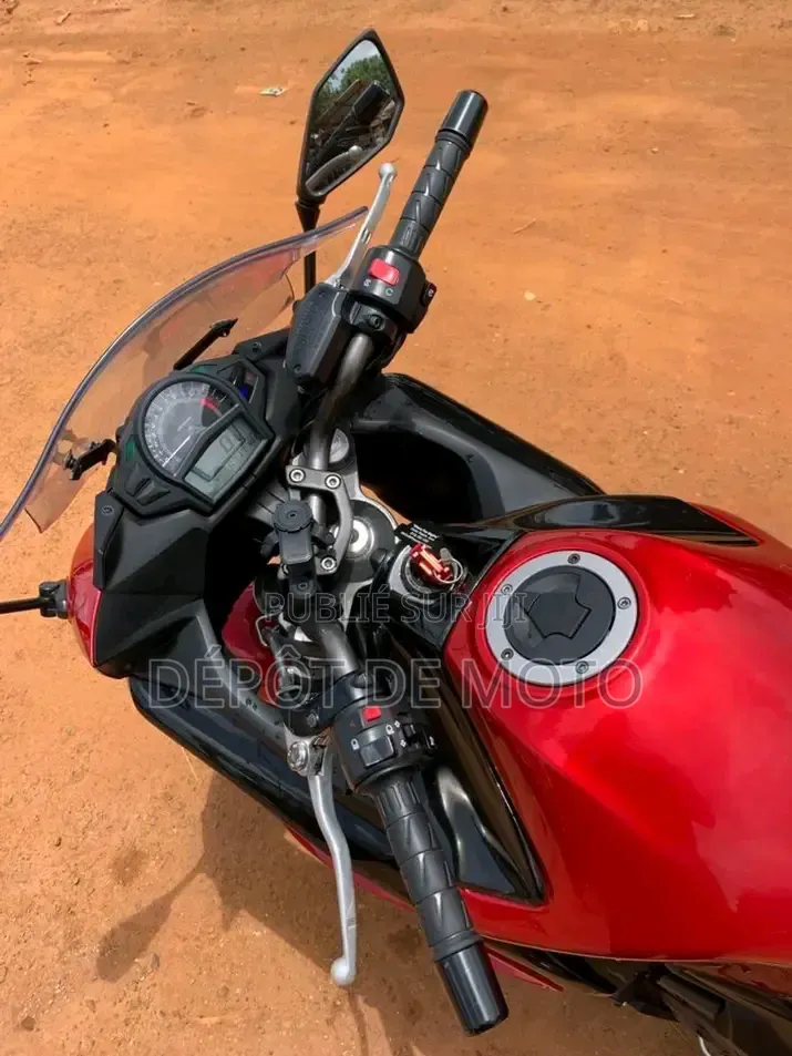 Nouveau Kawasaki Ninja 650 2016 Rouge