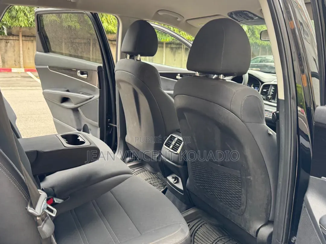 Kia Sorento 2.4L L FWD 2020 Noir