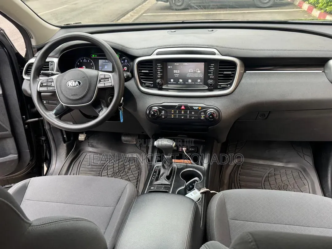 Kia Sorento 2.4L L FWD 2020 Noir