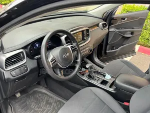 Kia Sorento 2.4L L FWD 2020 Noir