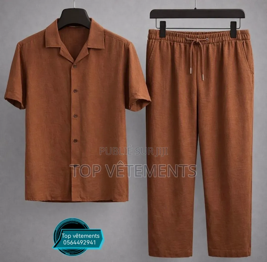 Collection De Complets Pantalons Chemise Lin Cassé Sont Disponibles