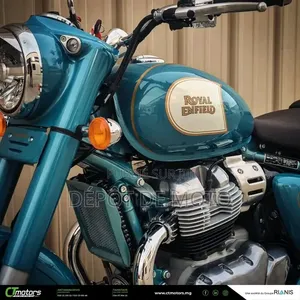 Nouveau Royal Enfield Classic 650 2025 Bleu