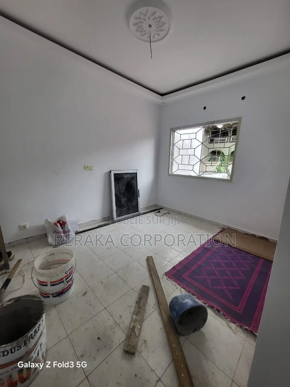 4chbre Duplex dans Beraka Corporation, Cocody à Louer