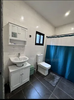 Meublé 4chbre Appartement dans Mt Services Location, Cocody à Louer