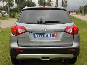 Suzuki Vitara 2018 Gris