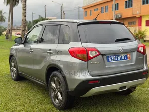 Suzuki Vitara 2018 Gris