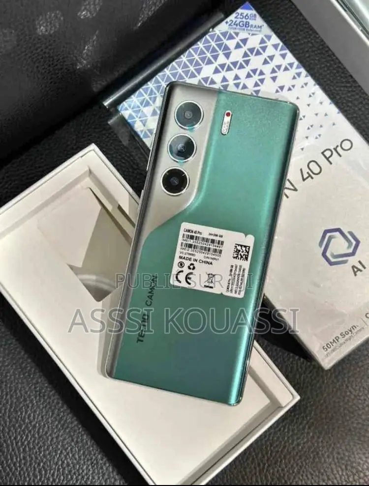 Nouveau Tecno Camon 40 256 GB Bleu