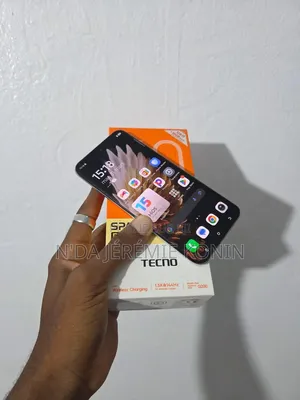 Nouveau Tecno Spark 40 256 GB Blanc