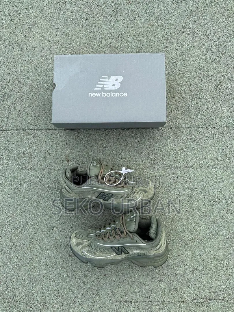 New Balance 1000