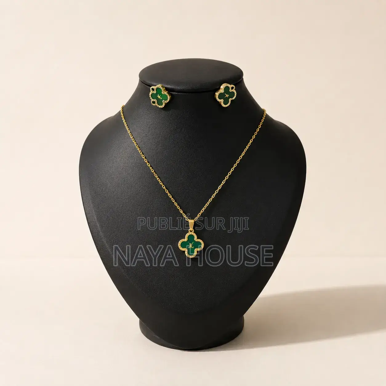 Ensemble Collier Et Boucle