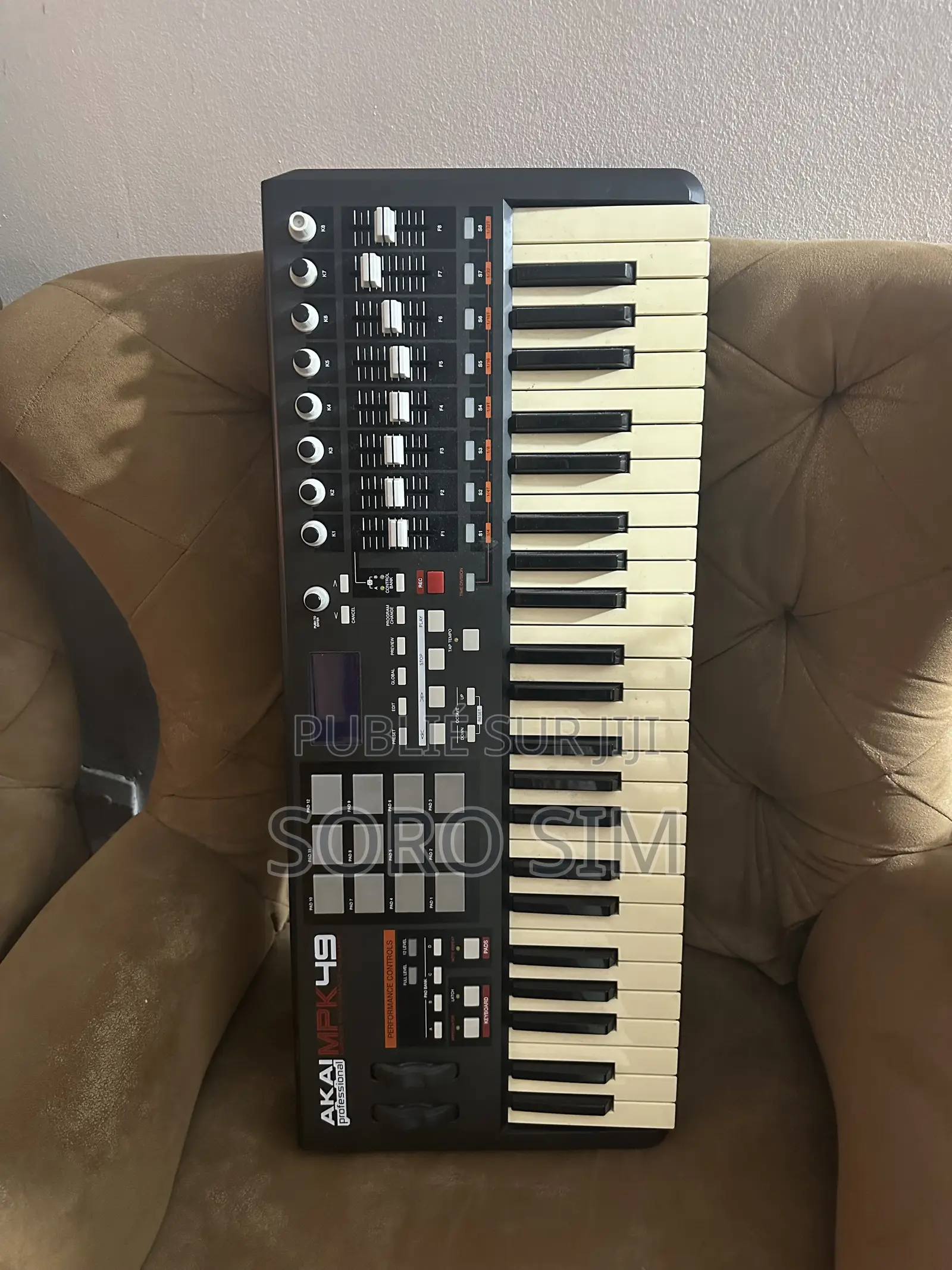 Akai Pro MPK 49
