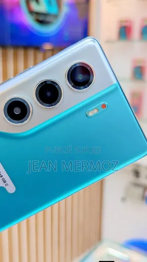 Nouveau Tecno Camon 40 256 GB Bleu
