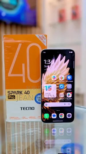 Nouveau Tecno Spark 40 Pro+ 256 GB Doré