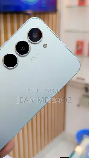 Nouveau Tecno Spark 40 Pro+ 256 GB Doré
