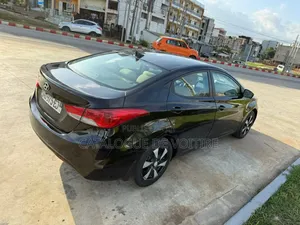 Hyundai Elantra 2012 Noir