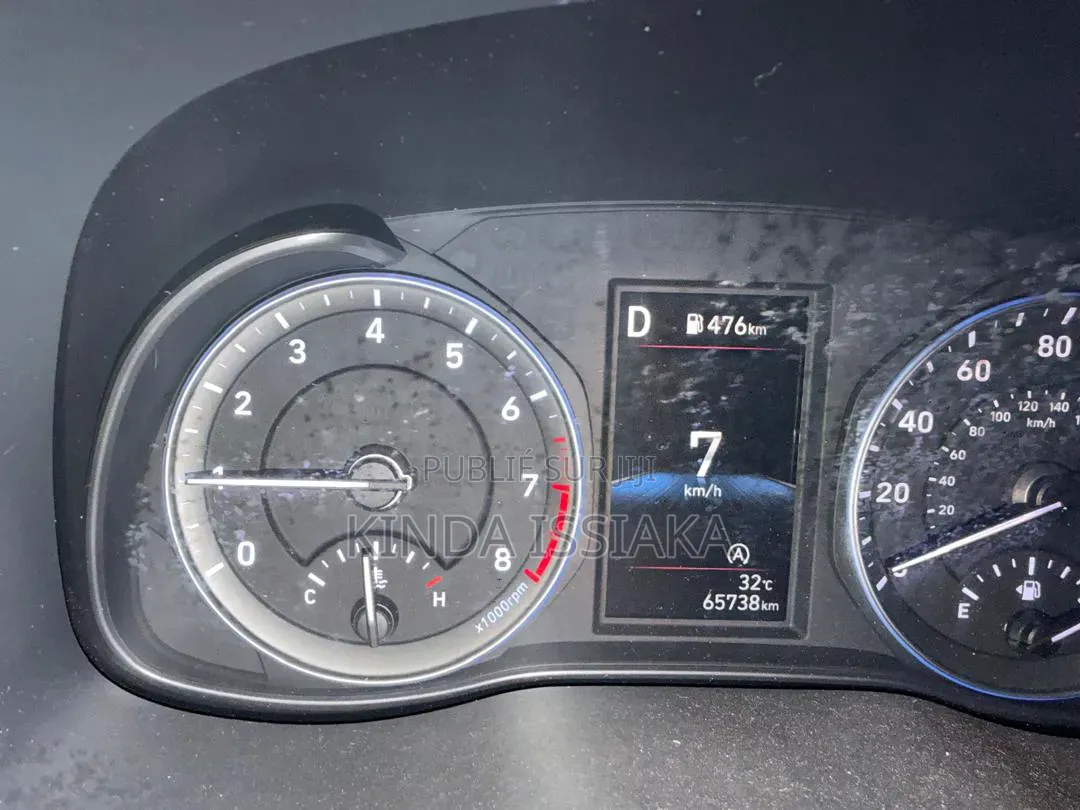 Hyundai Kona Limited 2022 Gris