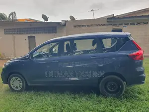 Suzuki Ertiga 2024 Bleu
