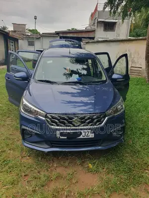 Suzuki Ertiga 2024 Bleu