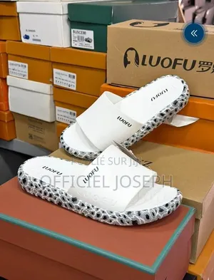 Chaussures Claquettes