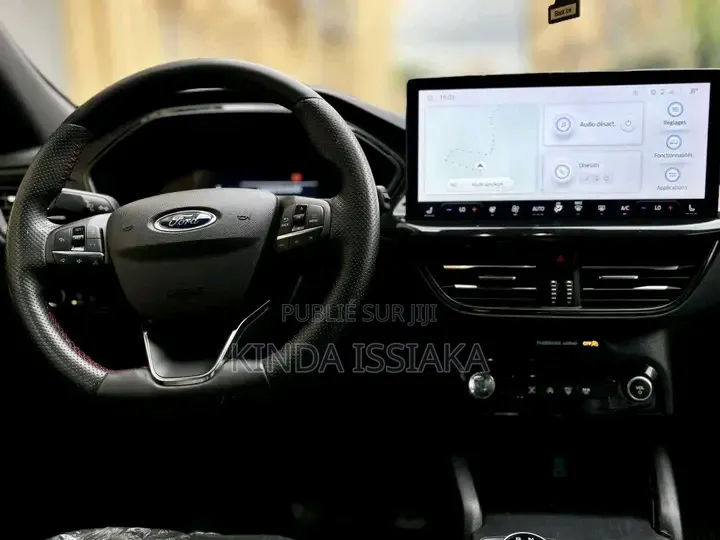 Ford Escape ST-Line 2023 Gris