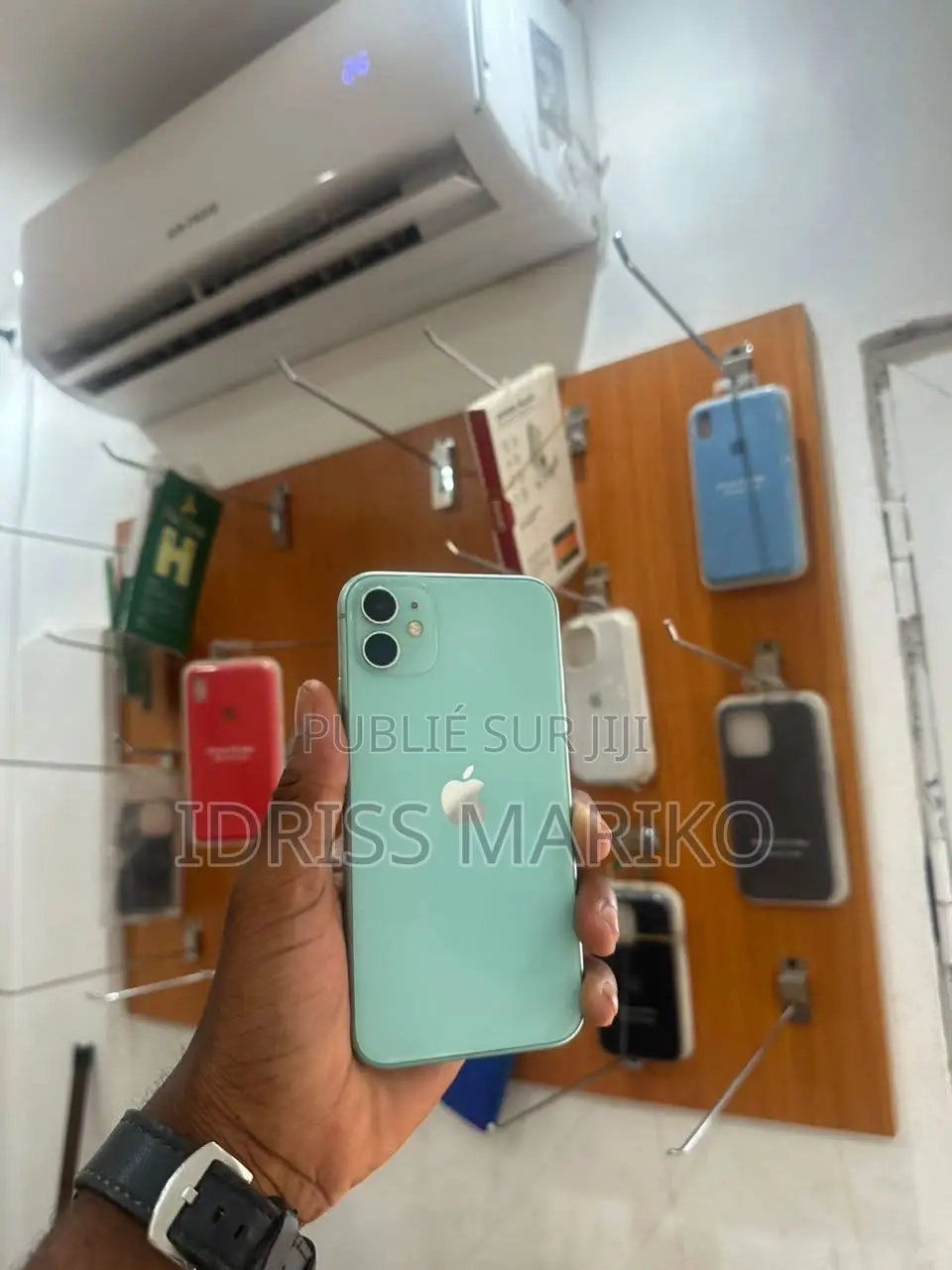 Nouveau Apple iPhone 11 64 GB Violet