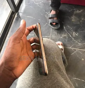 Nouveau Apple iPhone 11 Pro 256 GB Or rose