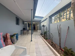 3chbre Villa dans Villa, Cocody à Louer