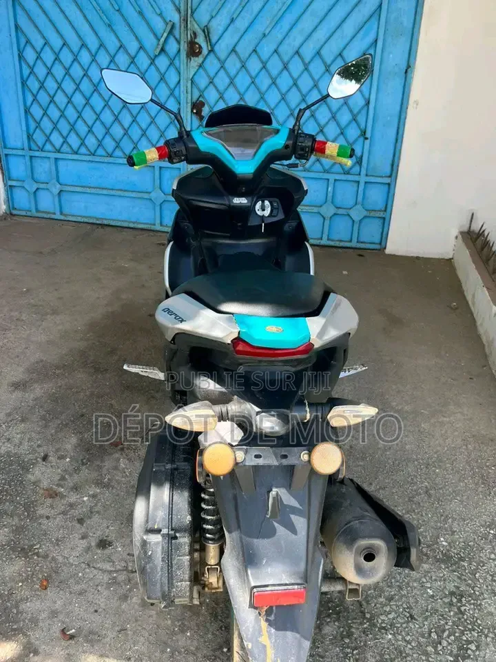 Nouveau Yamaha Autre 2025 Gris