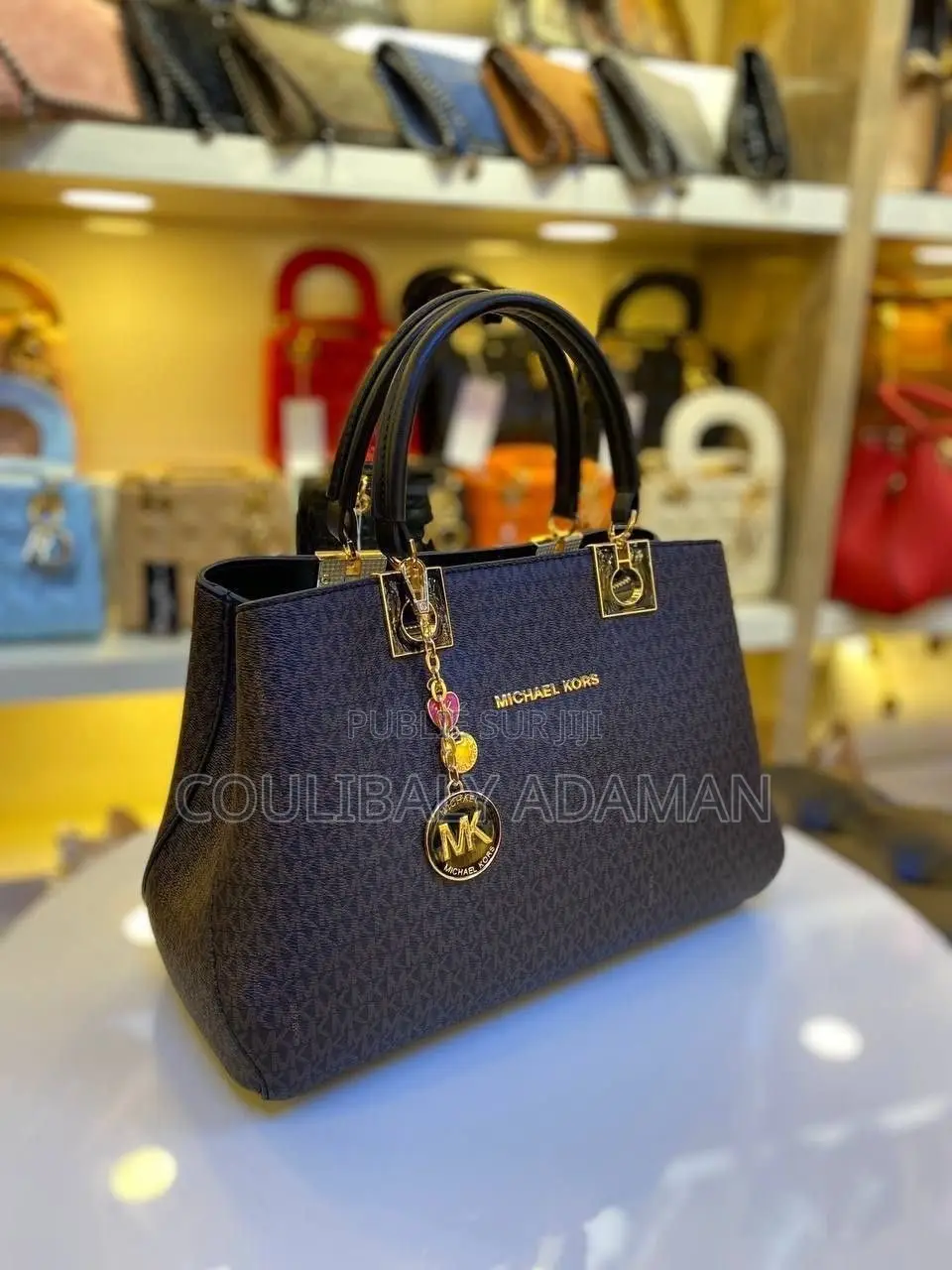 Gucci Louise Vuitton