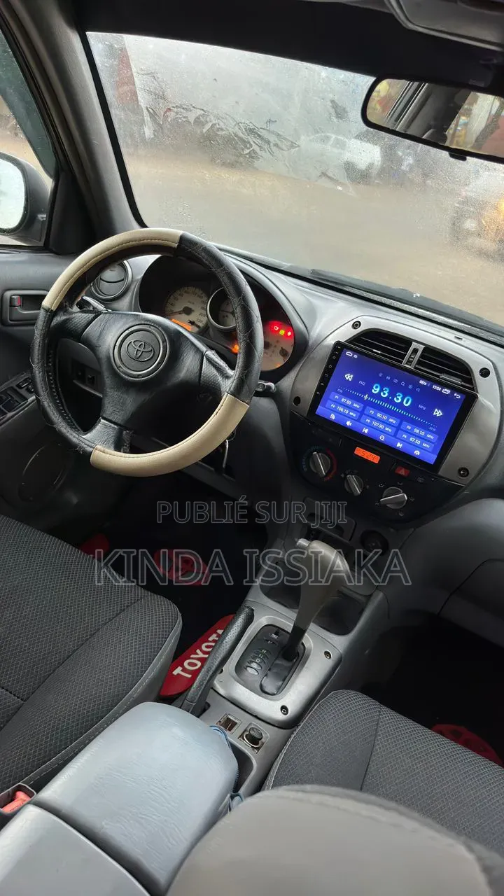 Toyota RAV4 2.0 4x4 2006 Gris