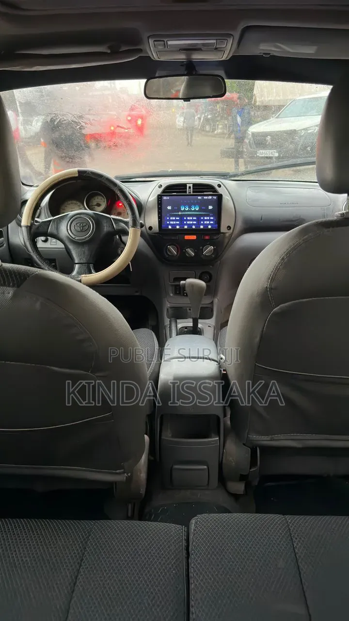 Toyota RAV4 2.0 4x4 2006 Gris
