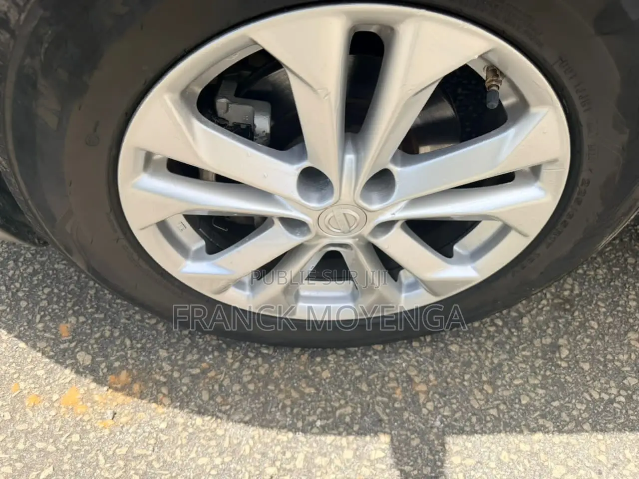 Nissan Rogue S 4dr SUV (2.5L 4cyl CVT) 2015 Gris