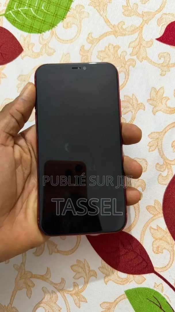 Nouveau Apple iPhone 11 64 GB Rouge