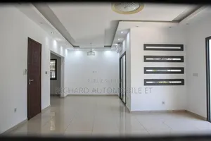 Meublé 6chbre Duplex dans Triplex, Cocody à Vendre