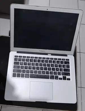 Ordinateur portable Apple MacBook Air 2017 8GB Intel Core i5 SSD 128GB