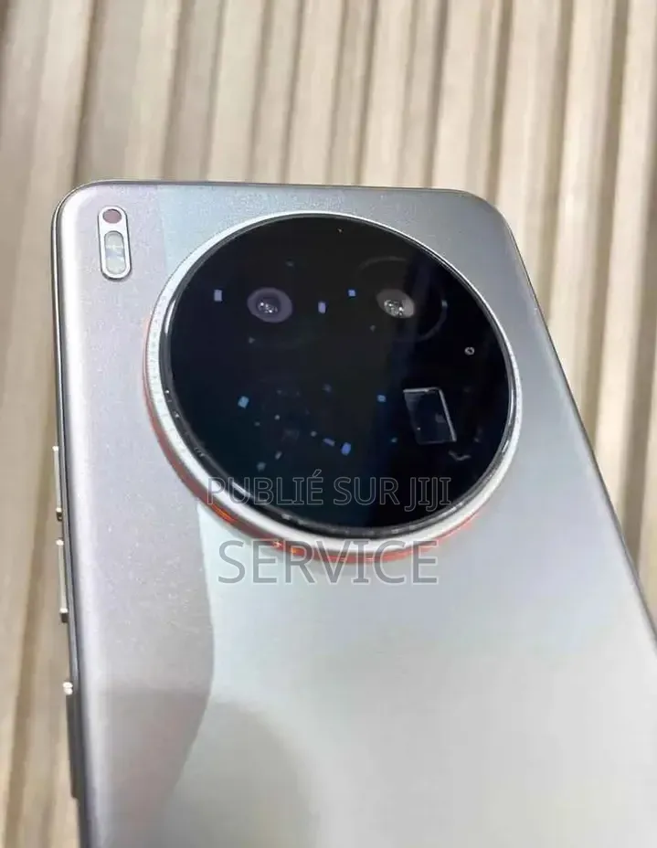Nouveau Tecno Camon 40 Premier 256 GB Gris