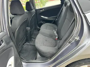 Hyundai Accent 2017 Gris