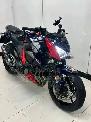 Nouveau Kawasaki Z900 2024 Noir