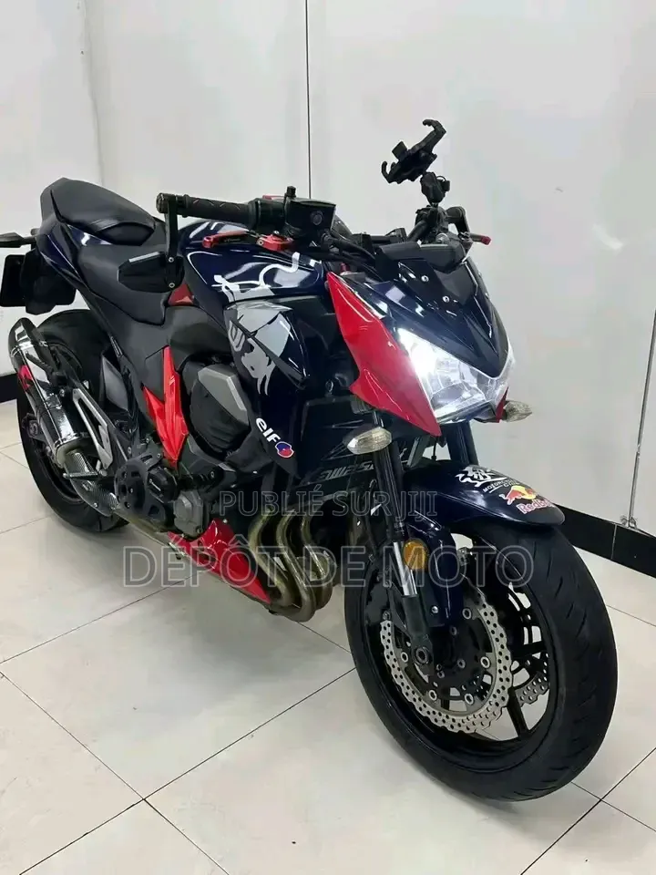 Nouveau Kawasaki Z900 2024 Noir