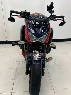 Nouveau Kawasaki Z900 2024 Noir