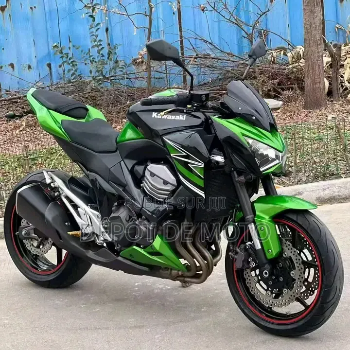 Nouveau Kawasaki Z750 2023 Vert